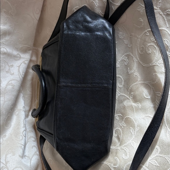 Oroton Black Leather Crossbody Bag with Gold Accents - Picture 4 of 11